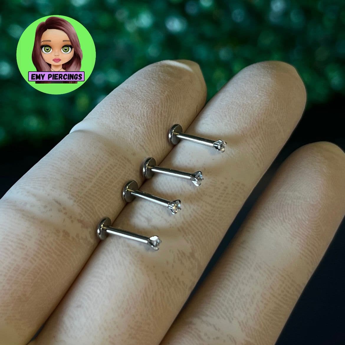 Labret cravejado titânio - ESTÉRIL (push pin)